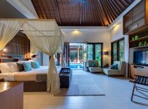 Villa Lakshmi Toba, Guest Bedroom 1